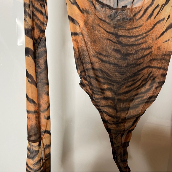 Mesh Tiger Bodysuit, Brown/Black (Medium), Stretch & High cut *HALLOWEEN SPECIAL - Picture 6 of 16